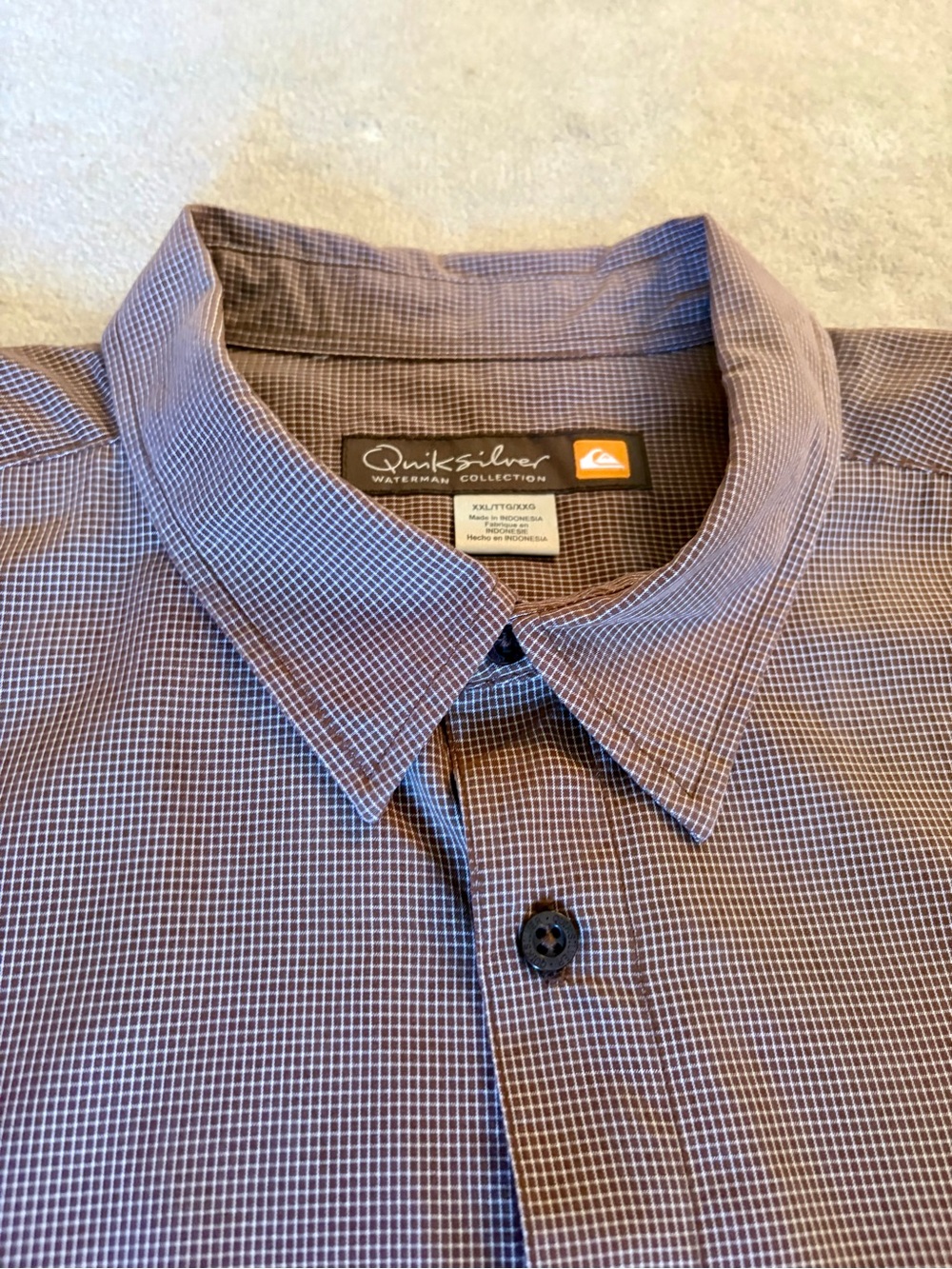 Quiksilver Men's purple-brown Button-Down Shirt